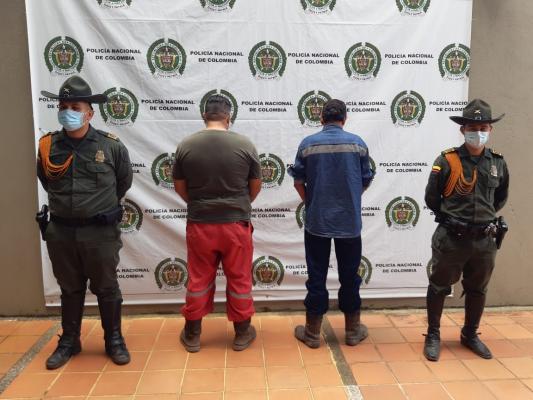 Policía-Nacional-capturó-a-dos-personas-por-daño-a-los-recursos-naturales1 
