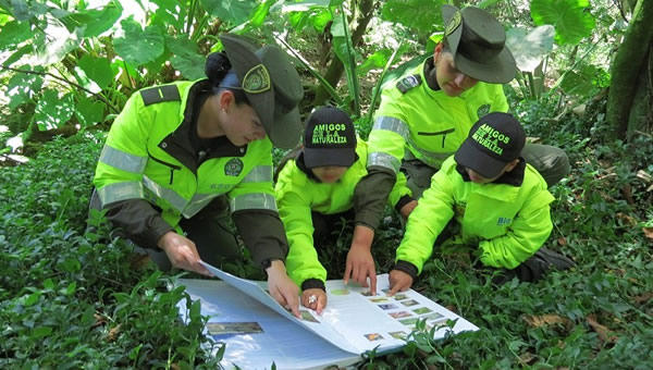 policia-recomendaciones-uso-residuos-posconsumo