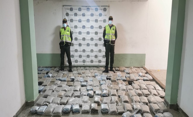 Policía realiza hallazgo de 270 kilogramos de marihuana