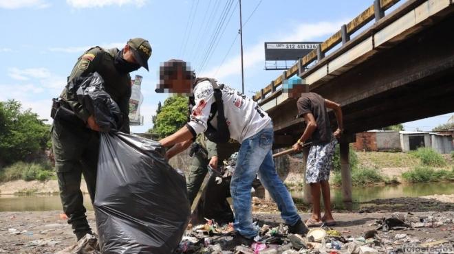 Policías del cuadrante y habitantes en situación de calle, unidos para el mejoramiento entorno del barrio san Martín