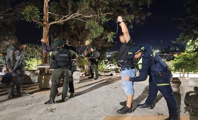 policia realiza registro a ciudadanos