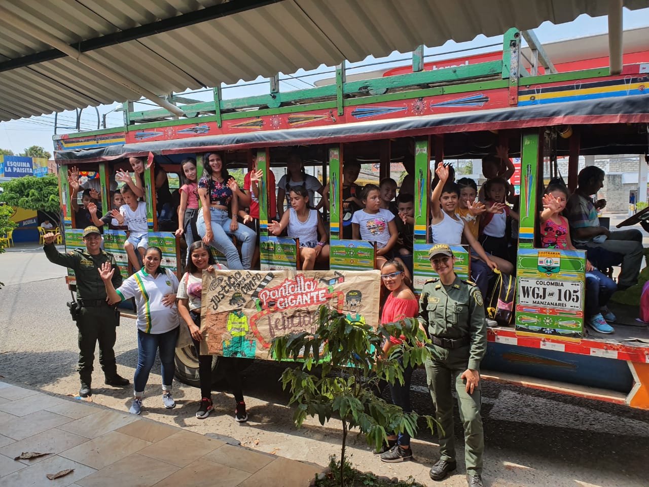 Disfrutaron en Samana de la campaña Pantalla Gigante, felicidad para niños triunfantes 