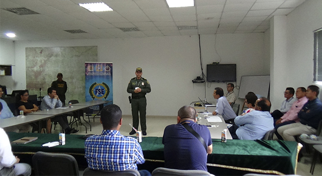 La Policía Nacional-previene-del delito-a-usuarios del sistema financiero-en el Meta