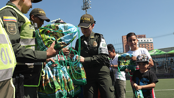 Cumplimos sueño a niños, niñas y adolescentes de disfrutar del Festival de Festivales