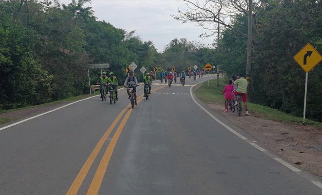 Con-una-travesía ciclística-la Policía Nacional-promueve-una-sana convivencia-en-el Meta