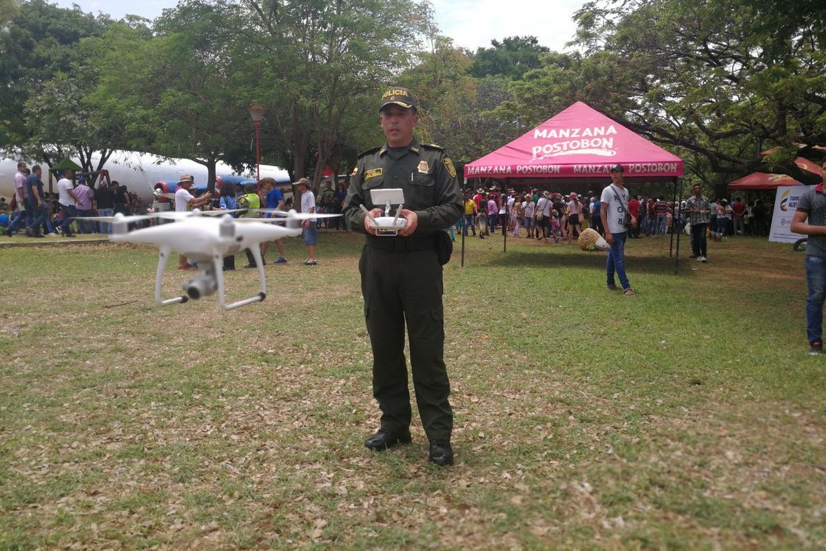 Un-moderno-drome-permite-vigilar-desde-el-cielo-los-eventos-del-festival 