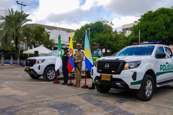uniformados Ejercito y Policía