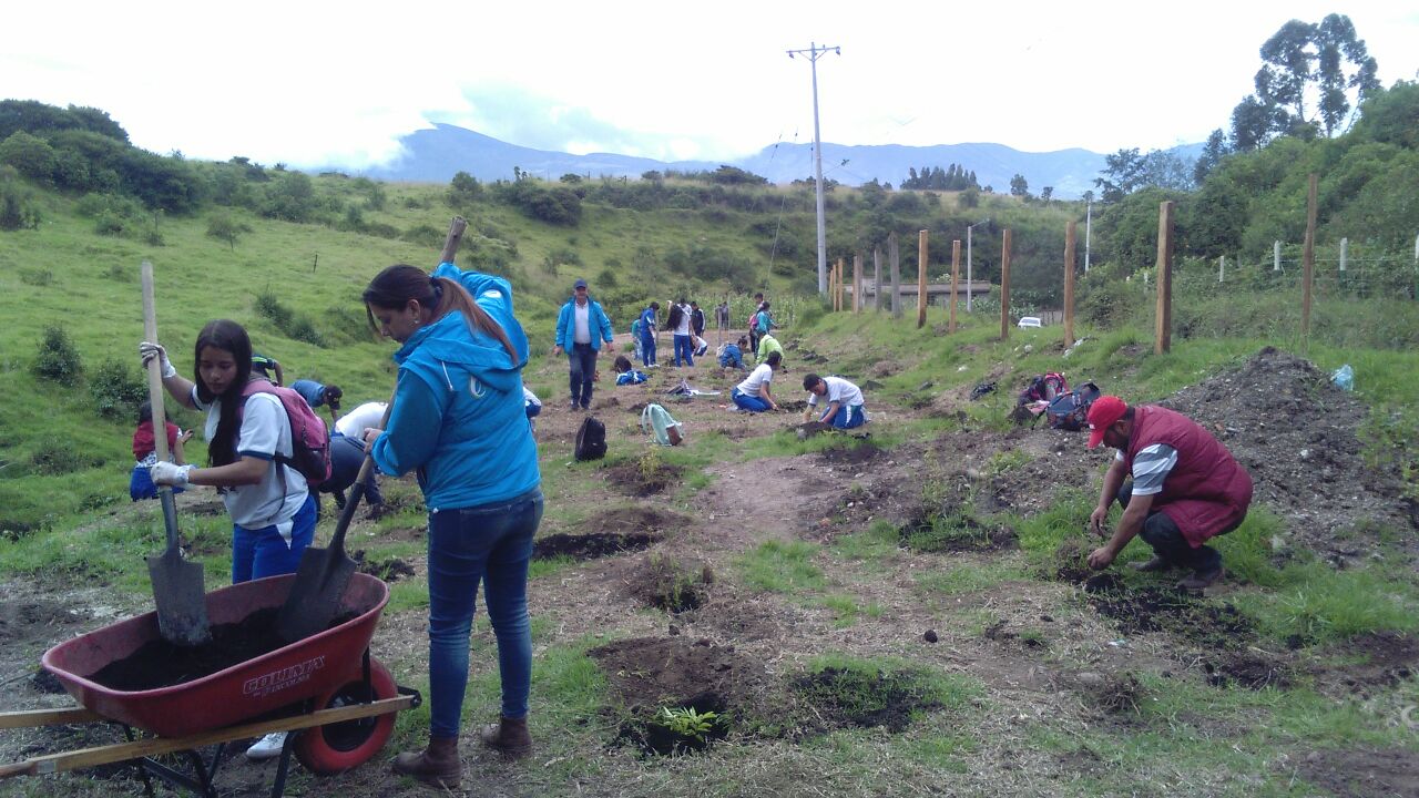 Compañia de los padres de familia se realizo la actividad