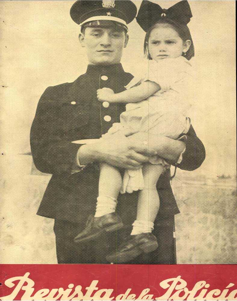 Portada de la Revista de la Polic&iacute;a